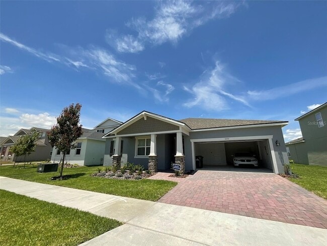 Building Photo - 3220 Canna Lily Pl