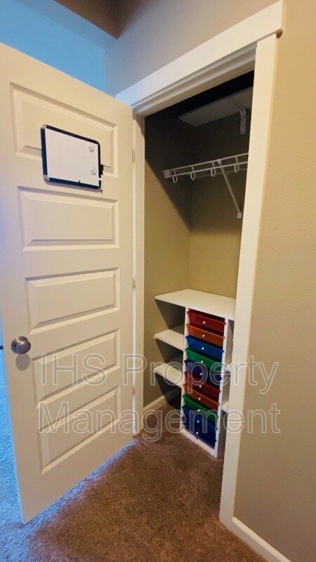 Building Photo - 3907 Charleston Ln