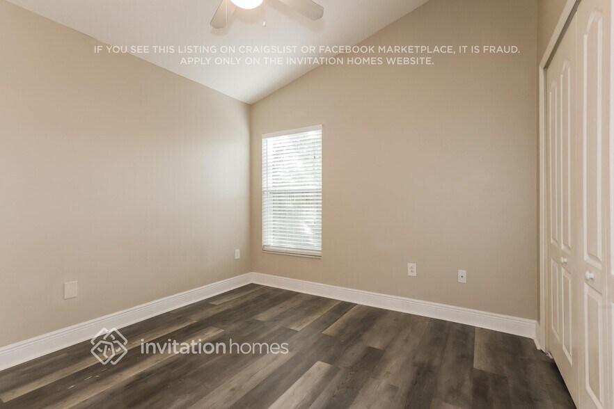 Building Photo - 513 Somerstone Dr