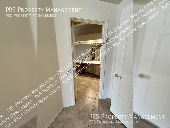 Building Photo - 3809 E Desert Flower Ln