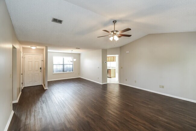 Building Photo - 1664 Tall Timber Dr