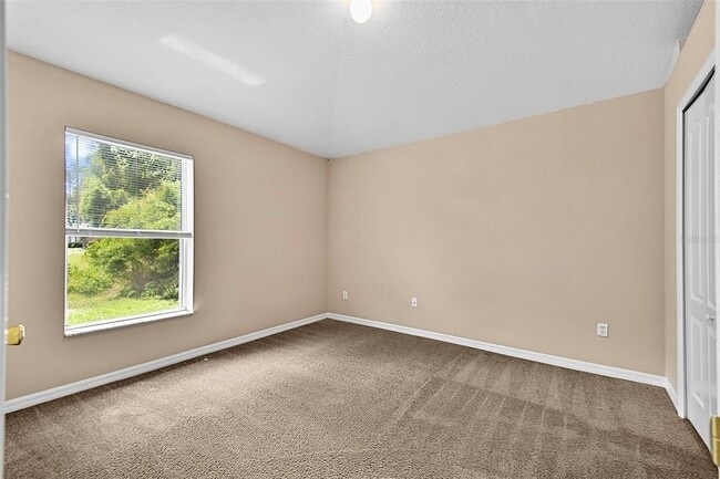Building Photo - 132 Berkshire Ln