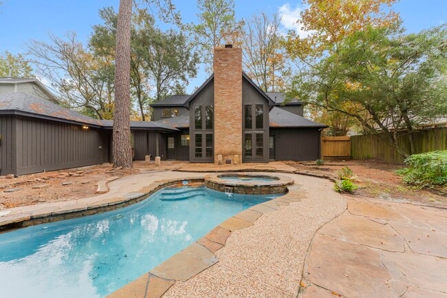 Building Photo - 6 Thornhedge Ct