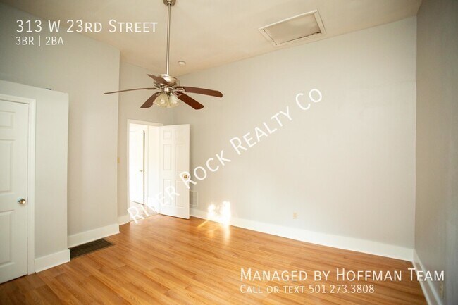 Building Photo - 313 W 23rd St