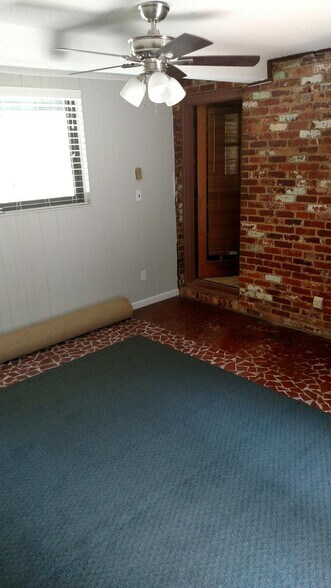 Living Room - 5736 Murrayhill Rd