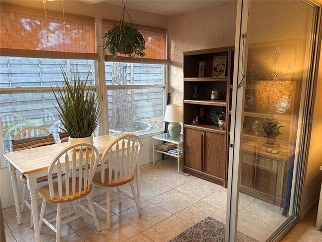 Building Photo - 2666 Woodgate Ln