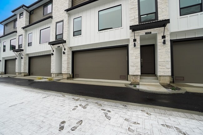 Building Photo - 4618 N Iota Ln