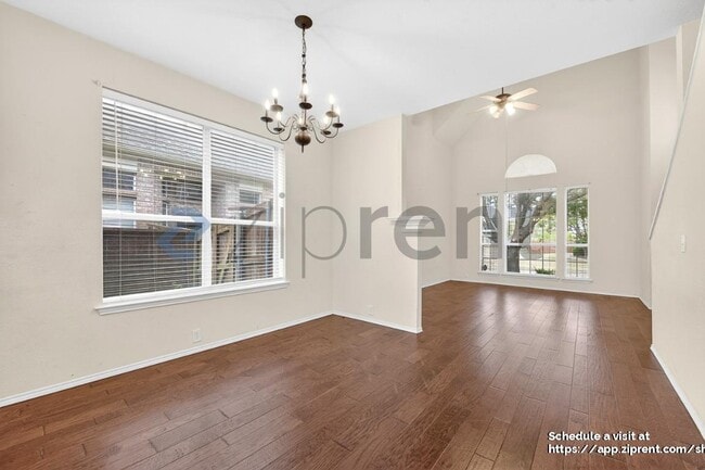 Building Photo - 11272 Chaucer Dr