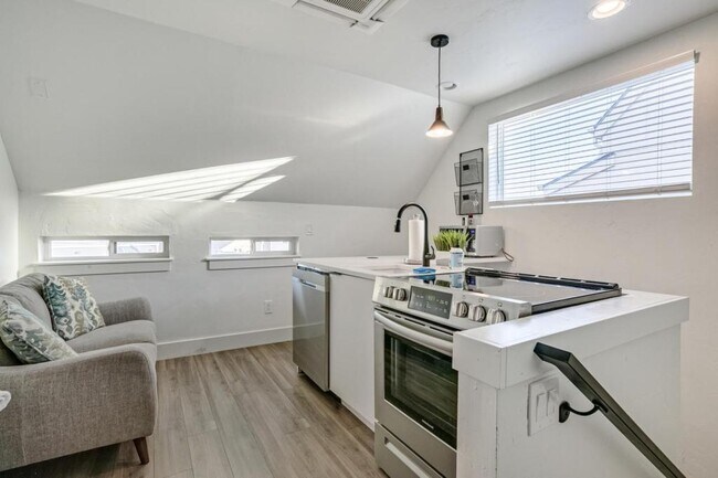 Building Photo - 3044 N Speer Blvd