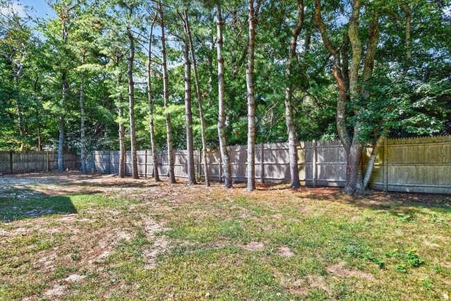 Building Photo - 101 Longfellow Dr