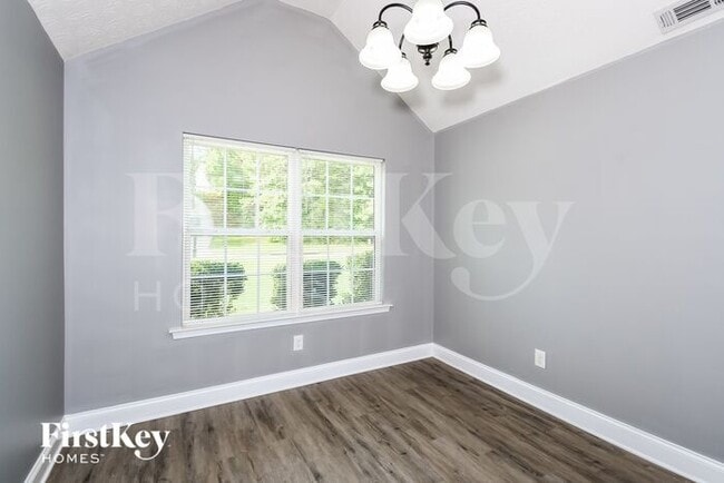 Building Photo - 5488 Latham Manor Dr
