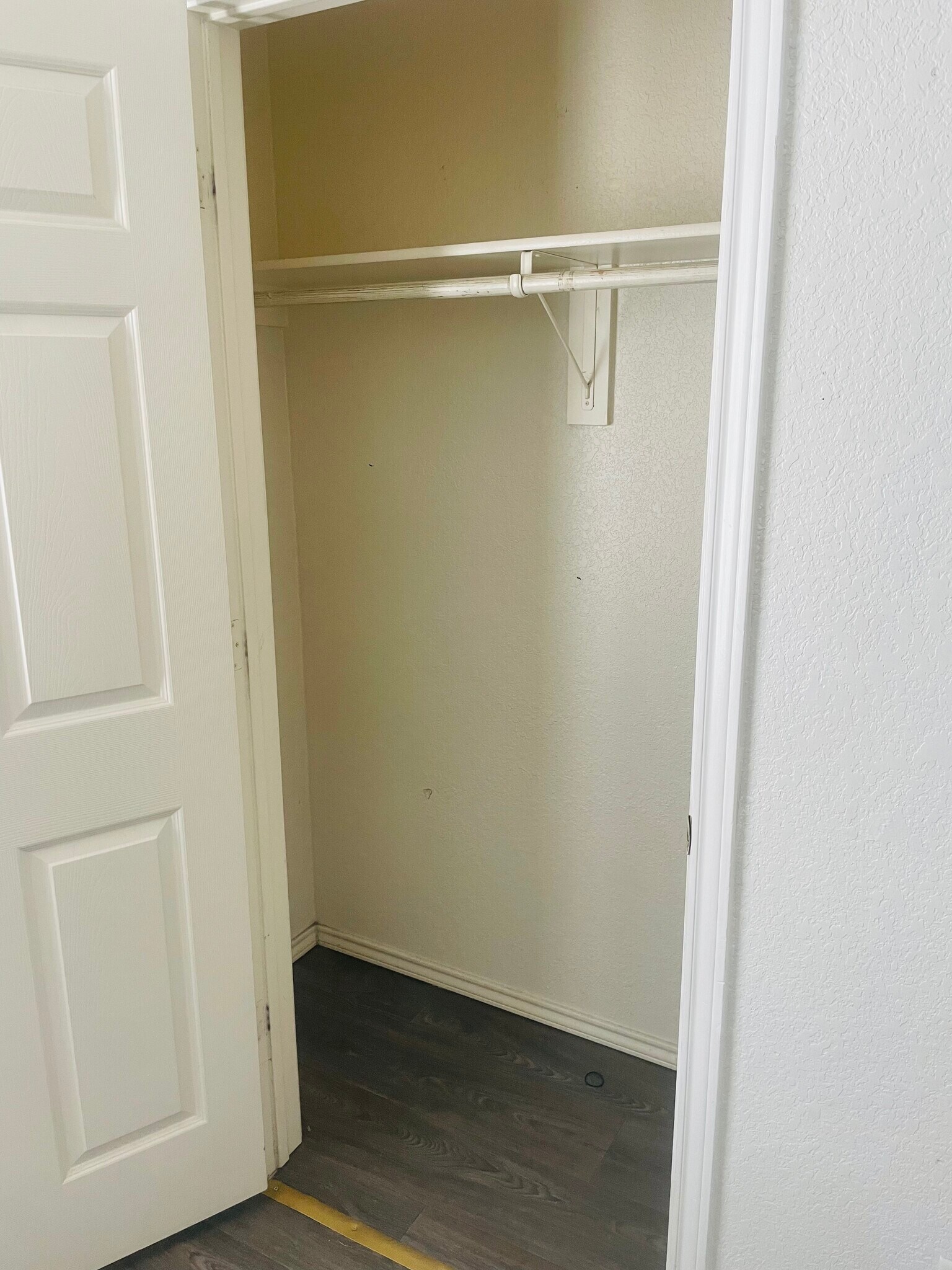 Building Photo - 2804 Cantabrian Dr