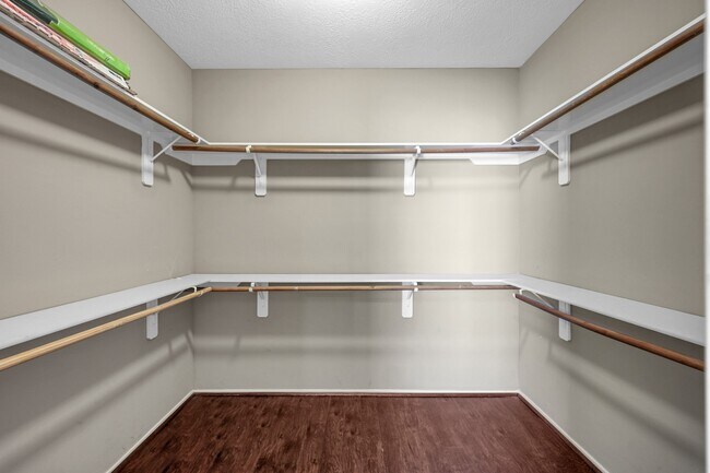 Building Photo - 952 Crannog Way