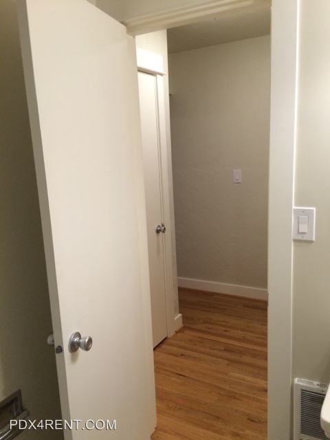 Building Photo - 7515 N Westanna Ave