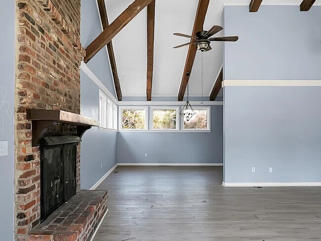 Building Photo - 407 Hayne St