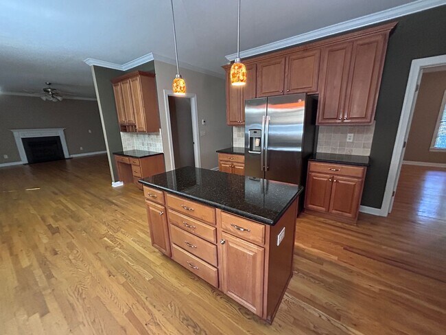 Building Photo - PFAFFTOWN, NC! Lochurst neighborhood. Reagan HS! 5 bedroom, 4.5 bathrooms, over 5k sq ft