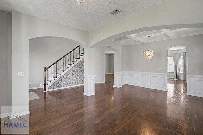 Building Photo - 976 Oak Crest Dr
