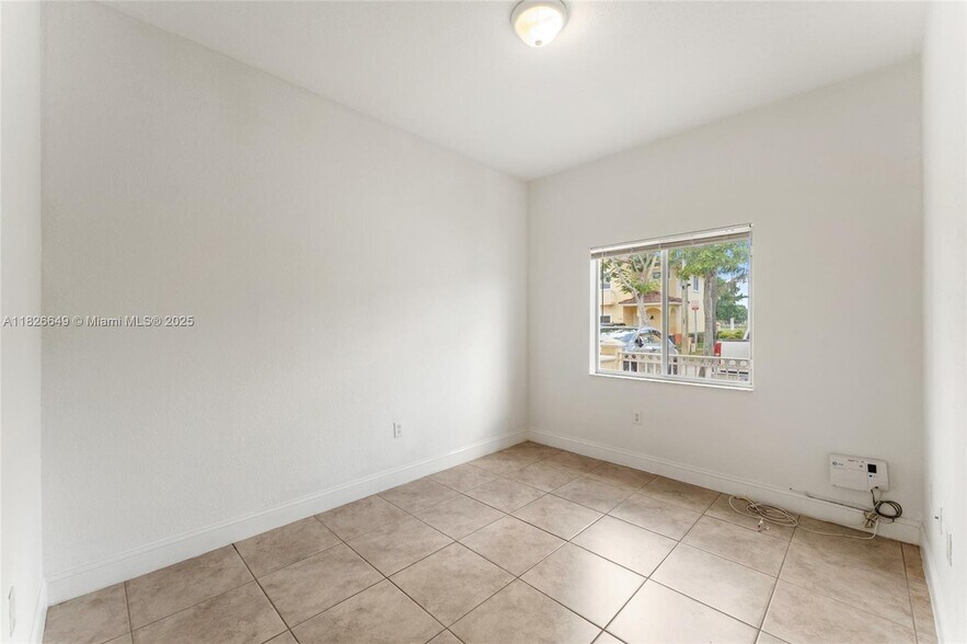 Building Photo - 18032 NW 74th Ct
