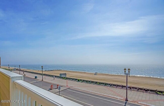 Building Photo - 152 Ocean Blvd N