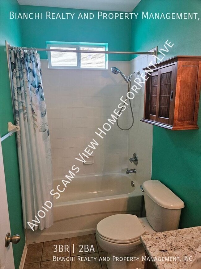 Building Photo - 16735 Shanlow Ct