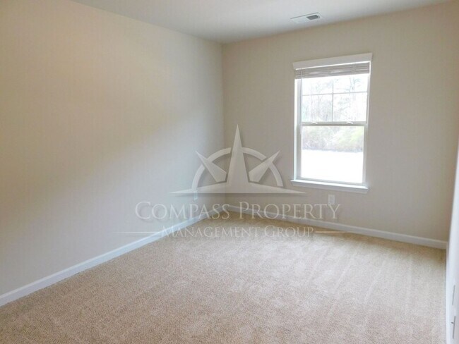 Building Photo - 6048 Oak Bend Ct