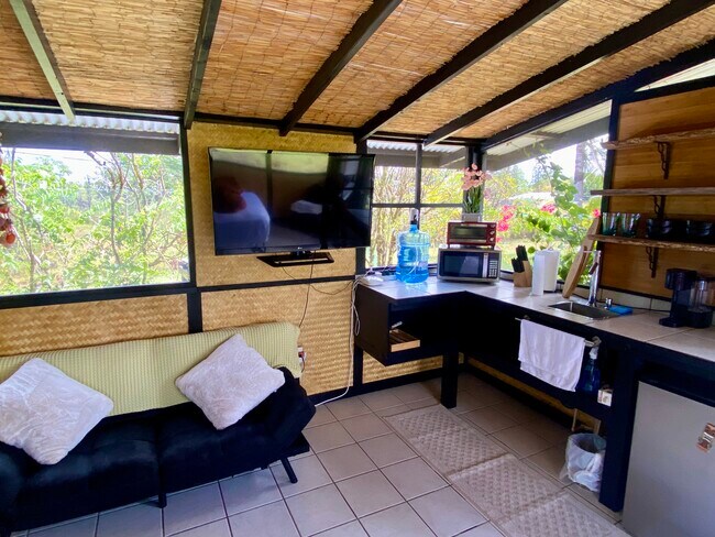 Building Photo - 15-1456-1456 10th Ave