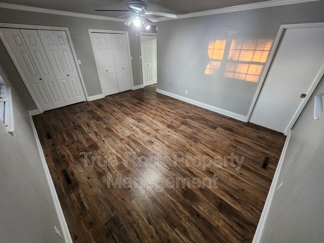 Building Photo - 204 S Morrison Dr