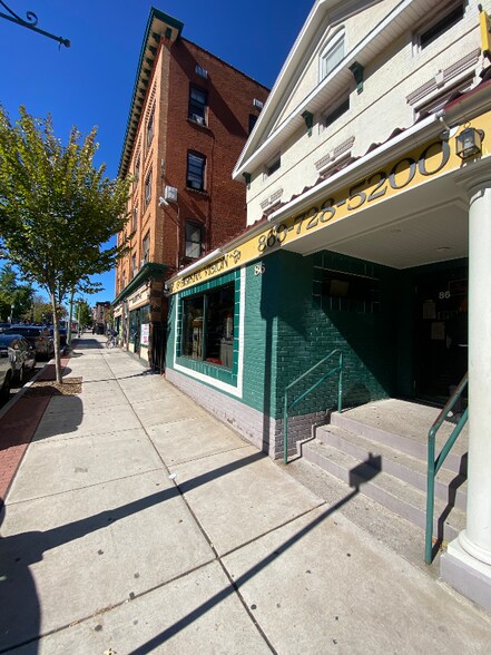 Primary Photo - 86 Park St
