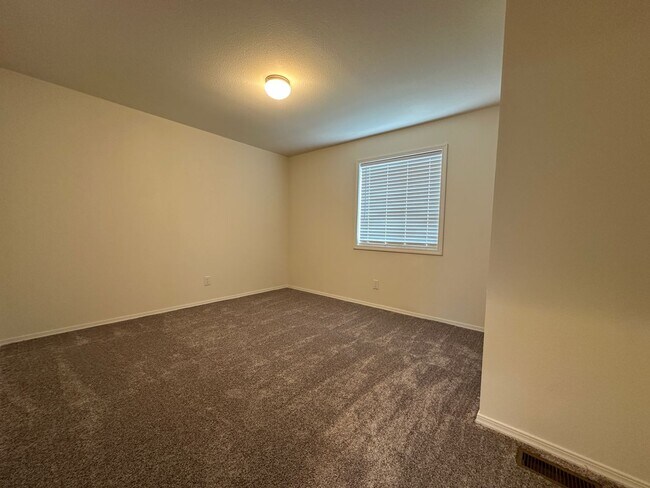 Building Photo - 212 Las Flores Ave