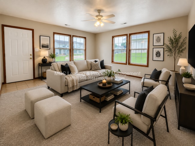 Building Photo - Beautiful Ranch-Style Duplex in Peculiar, MO - Available 09/22/26