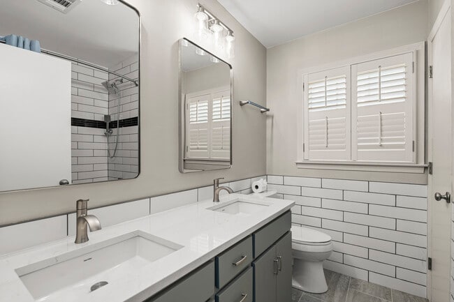 Building Photo - 5827 Winvelly Dr