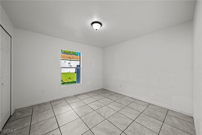 Building Photo - 4735 30th St SW