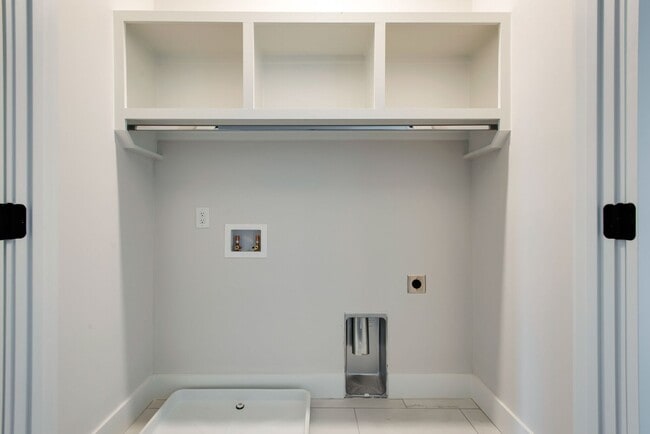 Building Photo - Fantastic House for Rent in Lower Inglewoo...