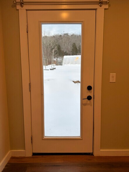 Building Photo - 1070 Lusters Gate Rd