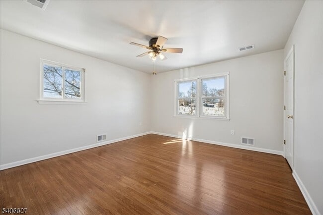 Building Photo - 64 Lorraine Terrace