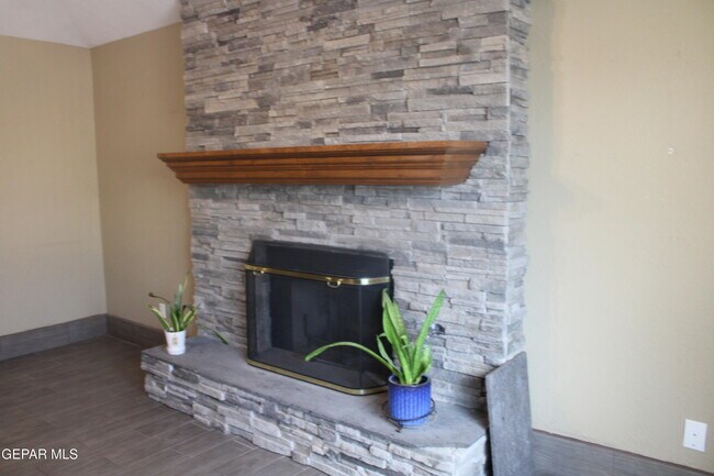 Building Photo - 3145 Red Sails Dr