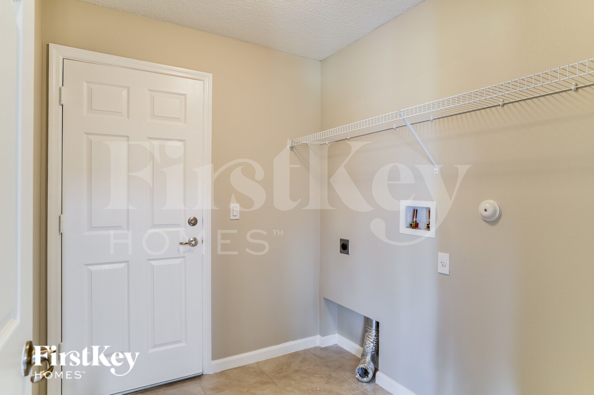 Building Photo - 1082 SW Bianca Ave