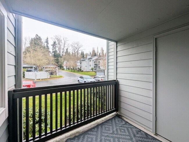 Building Photo - 1Bd/1Ba Kenmore Condo