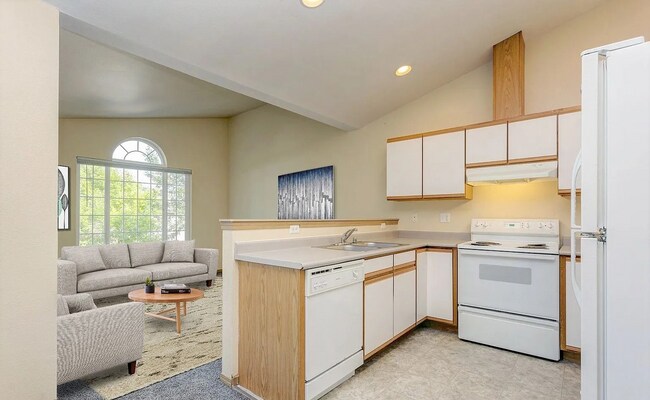 Building Photo - 2130-2132 Harris Ave