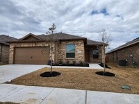 Building Photo - 8925 Old Rawhide Ln