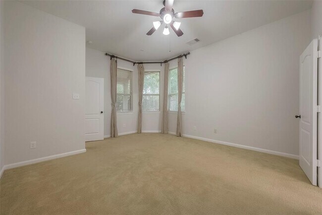 Building Photo - 3 Tidwillow Pl
