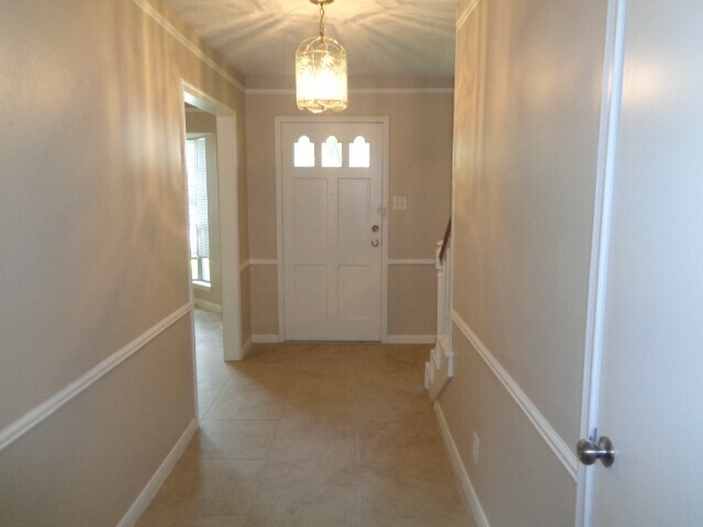 Building Photo - 802 Baltic Ln