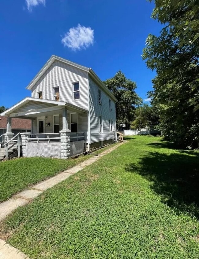 Building Photo - 408 E Jackson St
