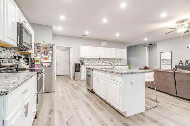 Building Photo - Great 4 Bed, 2 Bath in South Arlington- Mansfield ISD-  76001