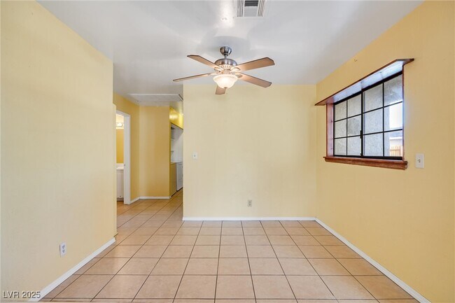 Building Photo - 203 Cimarron Ct