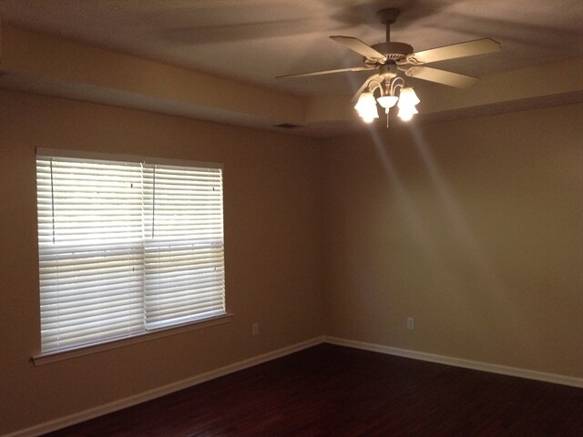 Building Photo - 2122 Creek Trail Dr