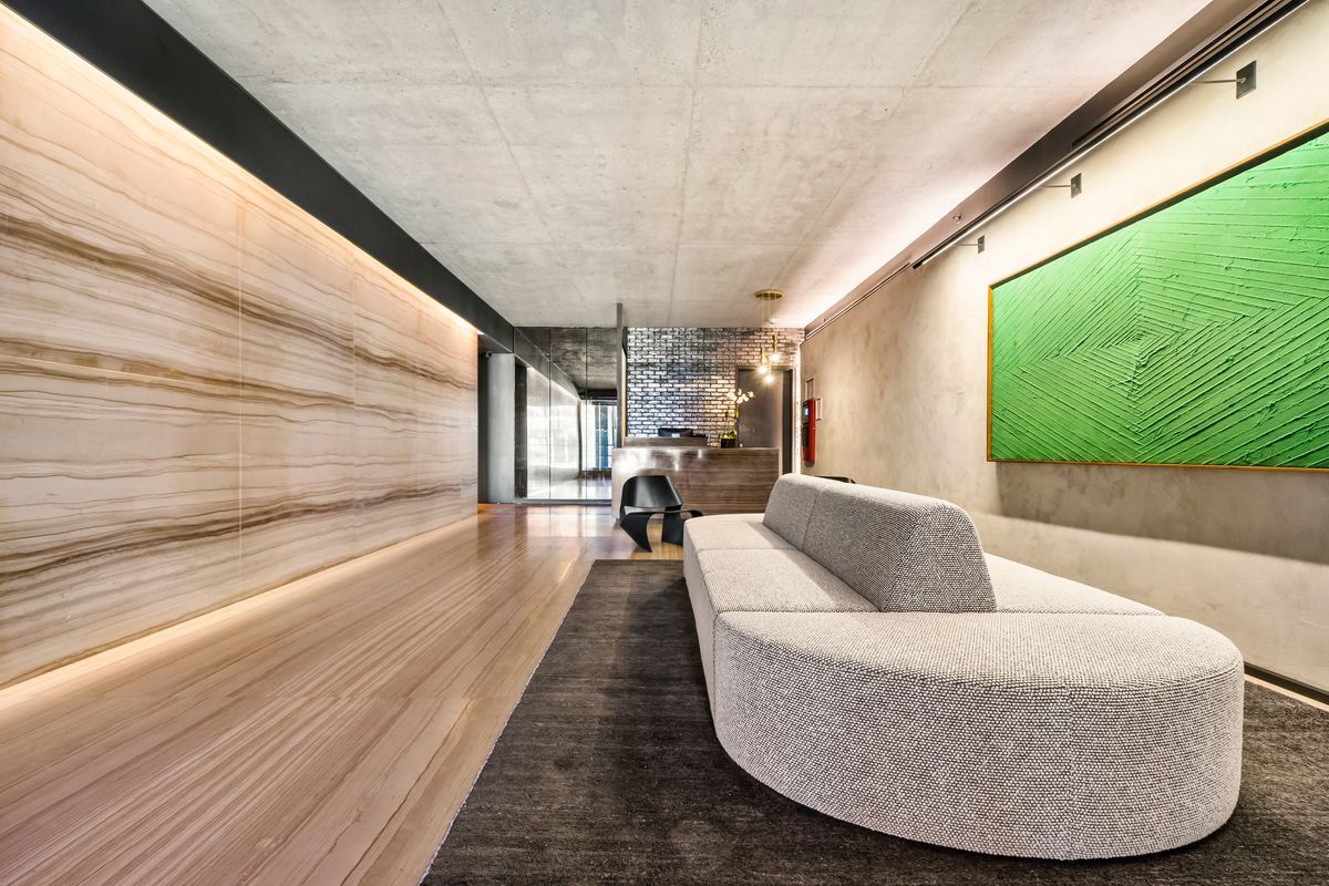 Building Photo - 196 Orchard St