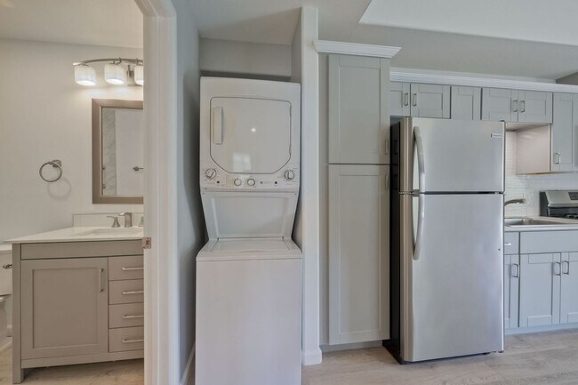 Building Photo - Rare Opportunity – Private 1 Bed / 1 Bath Attached ADU in Jeffries Ranch