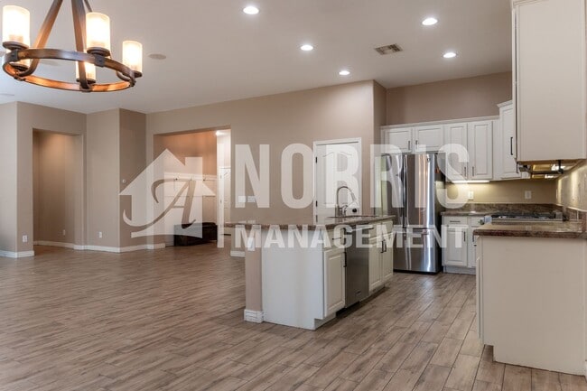 Building Photo - Beautiful Home in Villago Community
