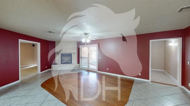 Building Photo - "Charming 3-Bed Home  in Woodward!"